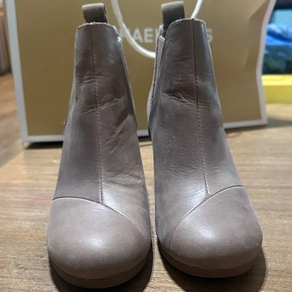 Toms Brown Wedge Ankle Boots - Picture 5 of 7